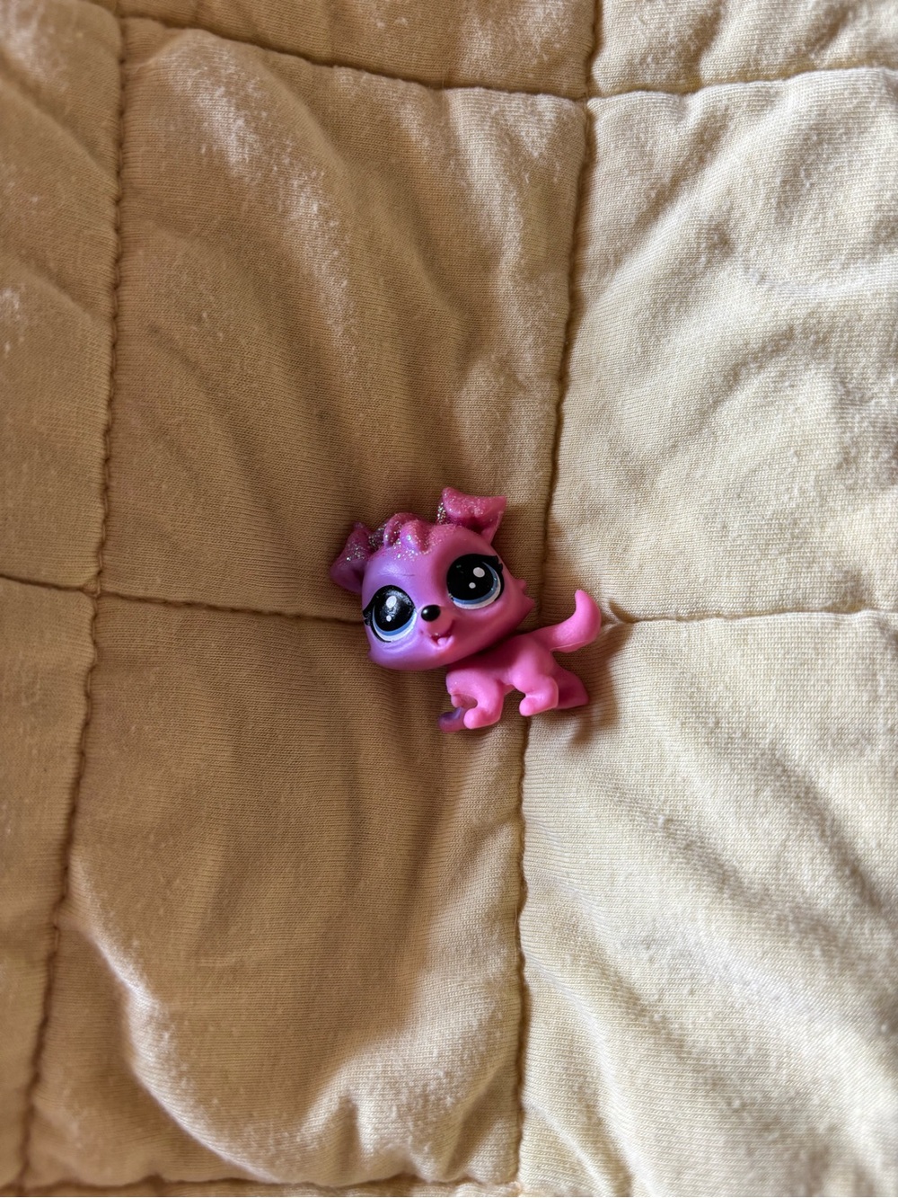 Littlest Pet Shop Pink Glitter Pup Figurine